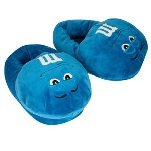m&m slippers